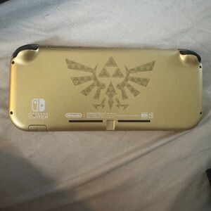 Nintendo Switch Lite - Gold Triforce Edition